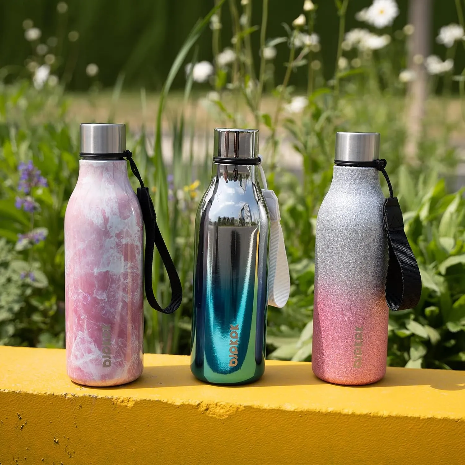 BJPKPK Insulated Water Bottles, 18 oz Stainless Steel Metal Water Bottle with Strap, BPA Free Leak Proof Thermos, Mugs, Flasks, Reusable Water Bottle for Sports& Travel, Blossom