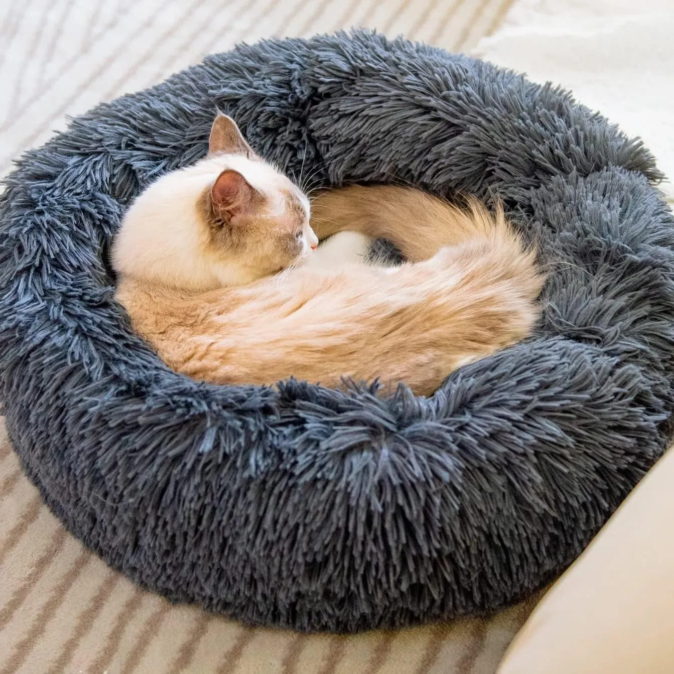 Kitty City Cat Beds - Washable 20/24 Inch, Anti-Anxiety Round Faux Fur, Thick Bottom (Dark Grey, Medium) for Indoor Cats & Small Dogs